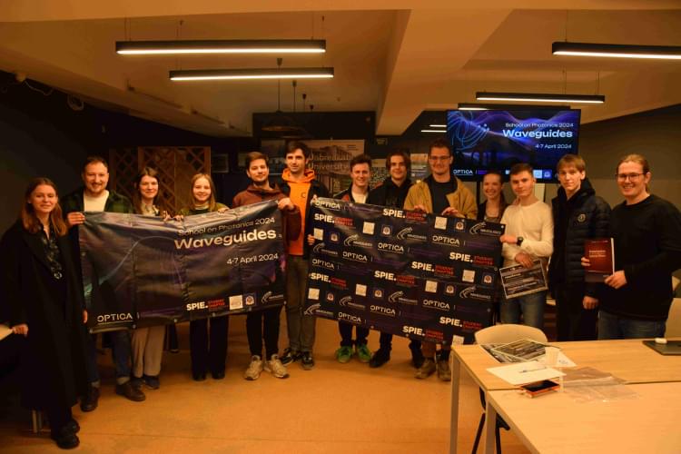 Inaugural summer school for physics students “Waveguides” 2024